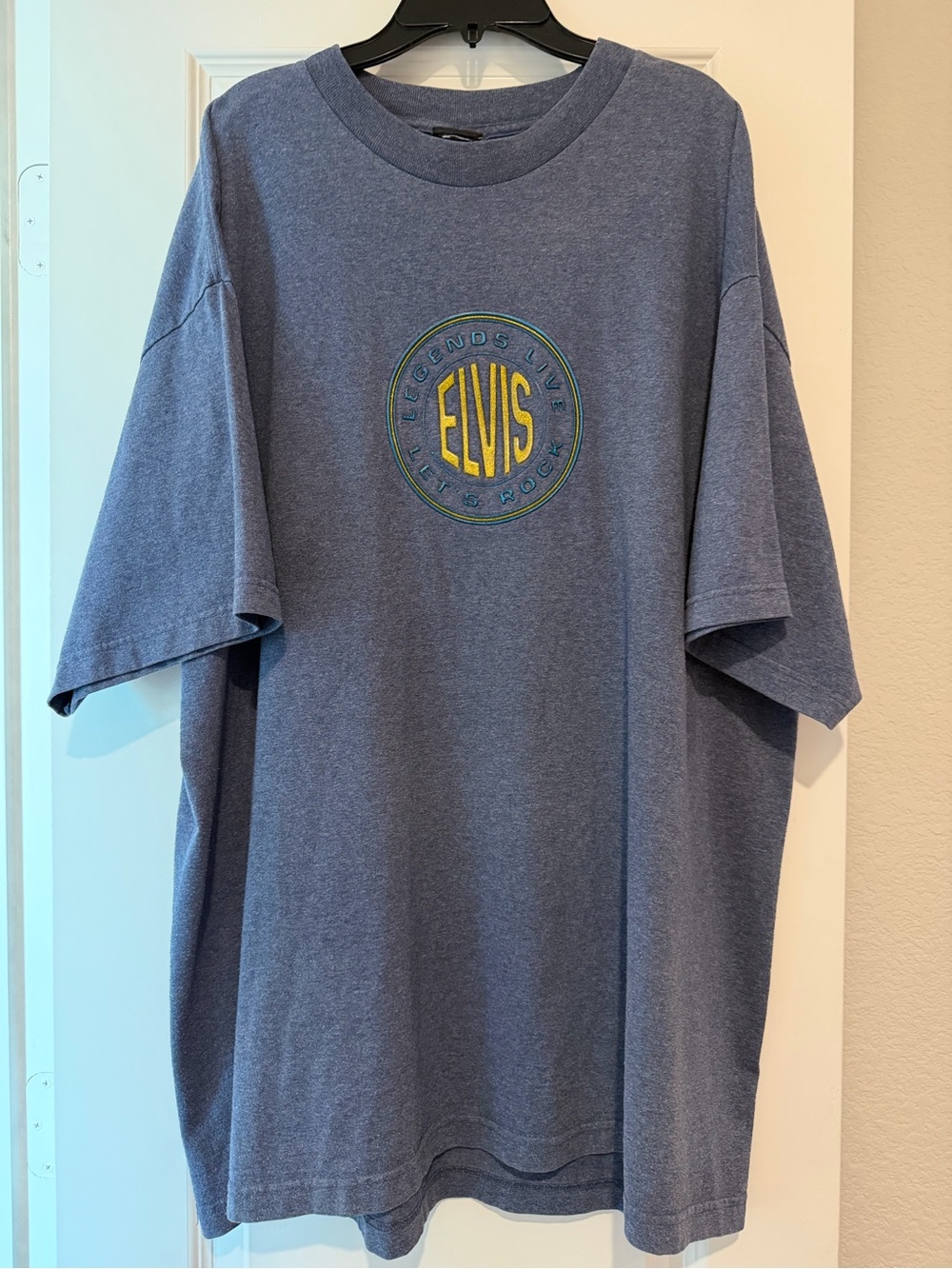 Elvis Presley Legends Live Let’s Rock Raised Puff Graphic T-Shirt Blue XXL